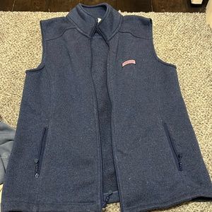 Like new vineyard vines vest
